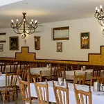 Frisko Panzio 3*