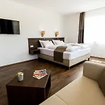 Frühstückspension Frisko Panzio 3*