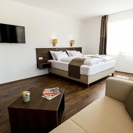 Bed & Breakfast Frisko Panzio 2*